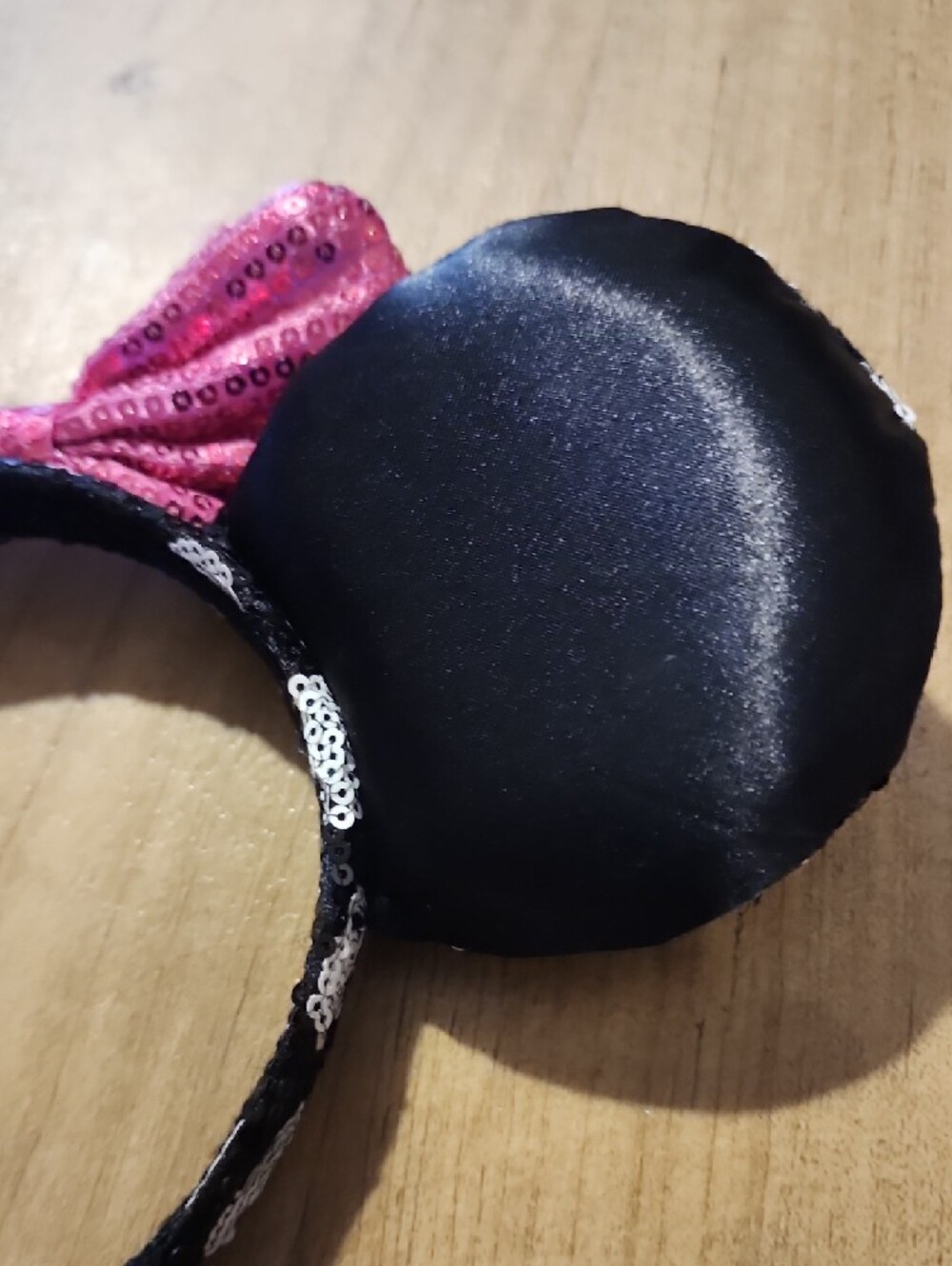 Disney Minnie Mouse Polka Dot Sequin Ear Headband with Pink Bow - Picture 9 of 9